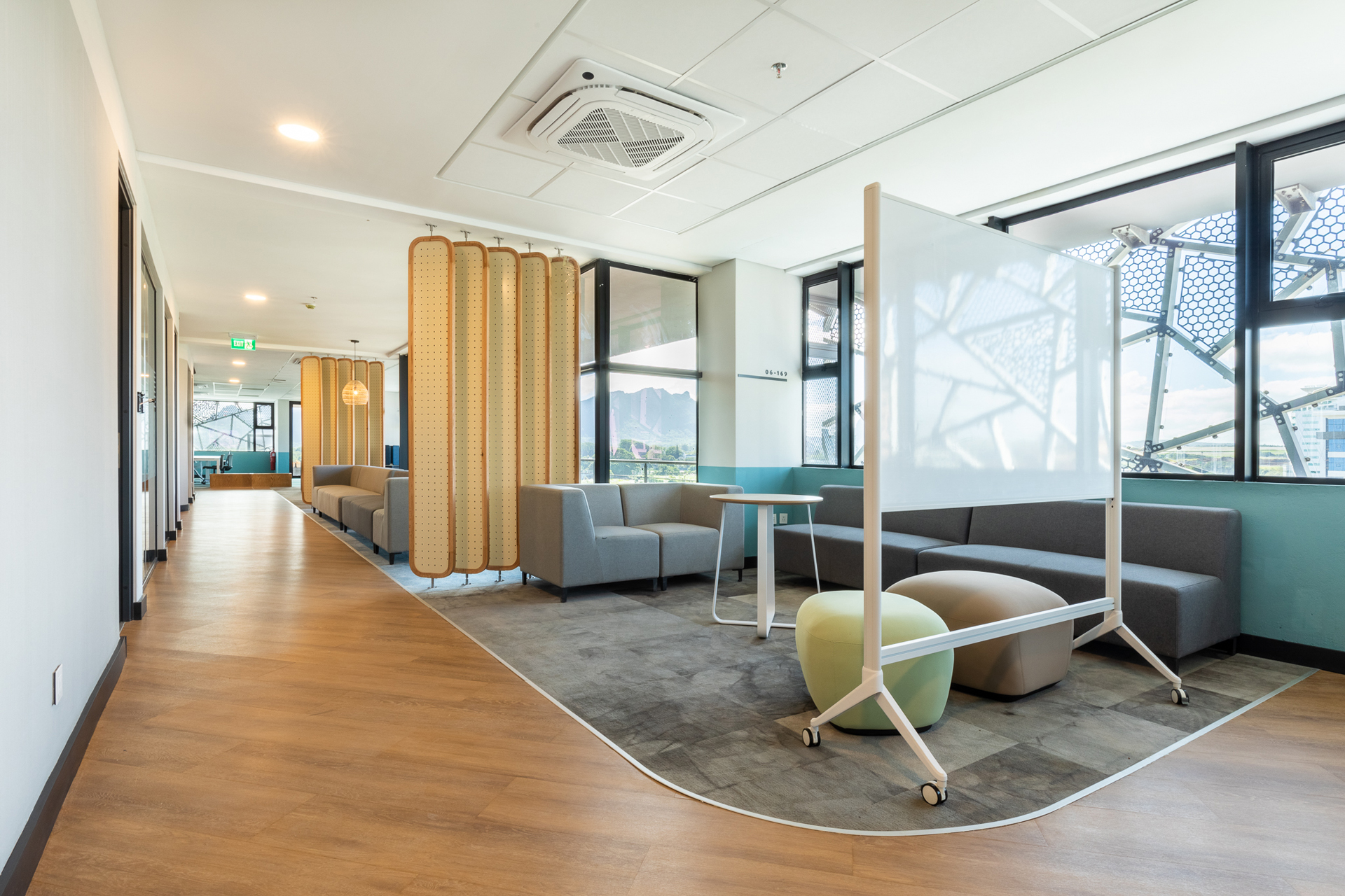 Office Furniture Solution for Ernst & Young_P5.jpg