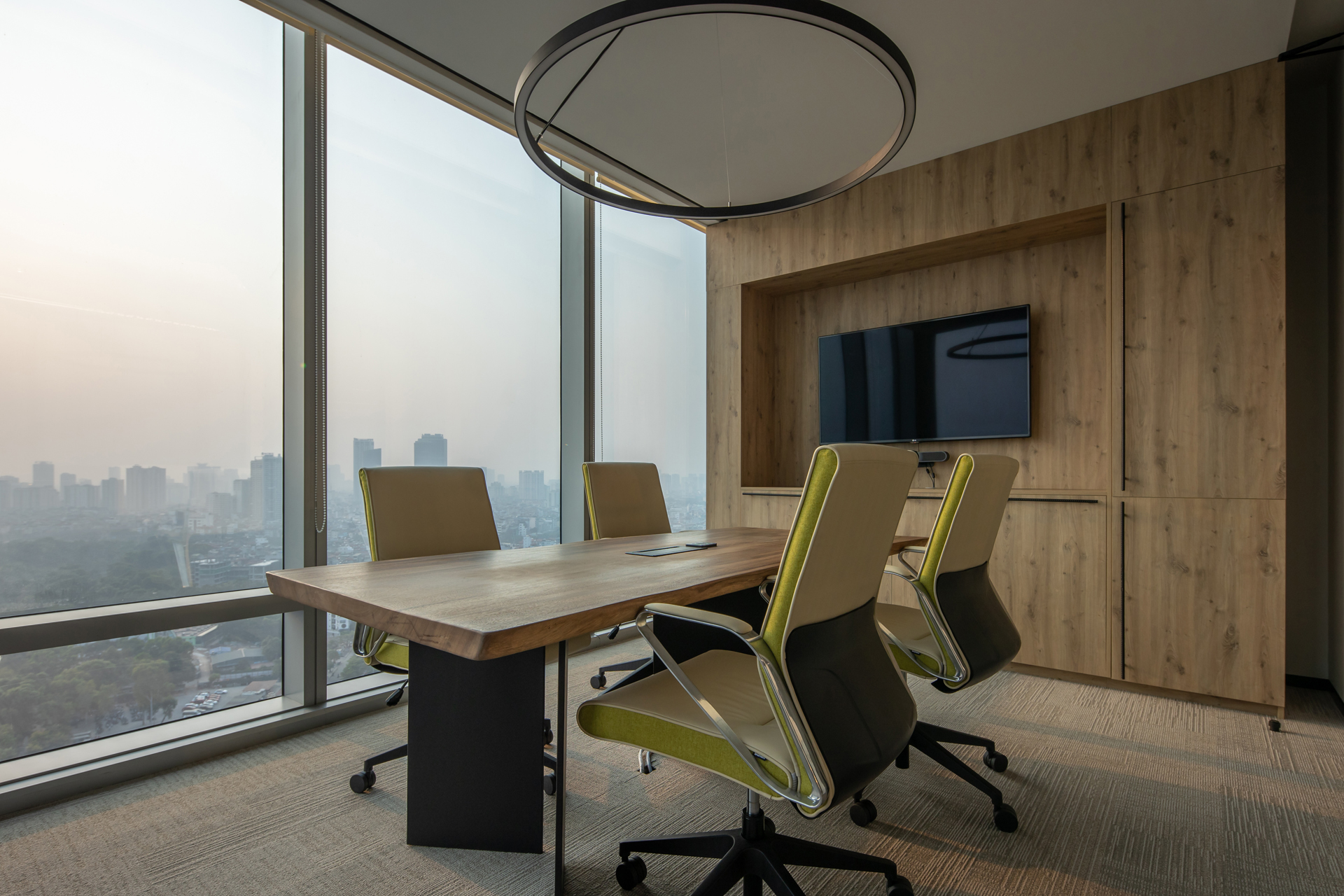 Office Furniture Solution for Savills Vietnam_6.jpg